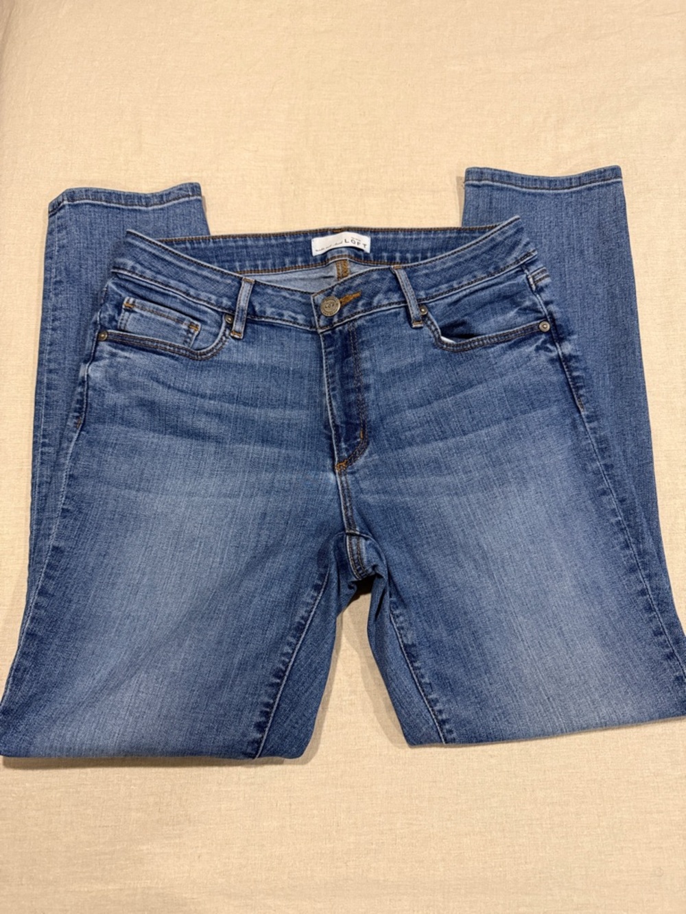 LOFT Women's Medium Blue Curvy Skinny Crop Jeans size 29/8